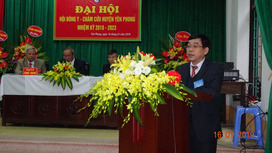 Ông Nguyễn Văn Lâm, phó chủ tịch thường trực Hội Đông Y tỉnh Bắc Ninh phát biểu tại hội nghị